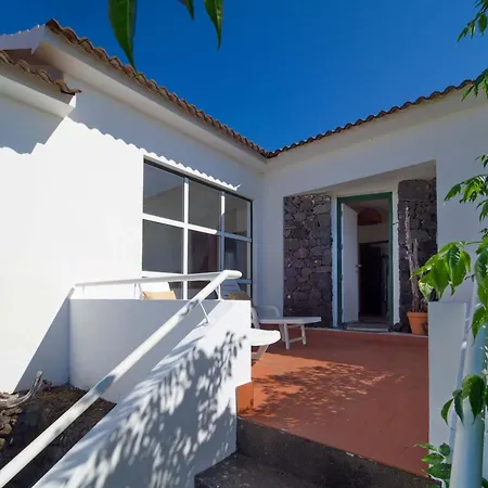 Holiday home Epizentrum Pico Madalena (Azores)